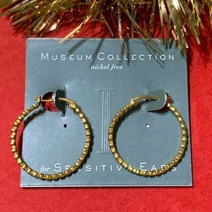 Museum Collection Nickel Free Gold-tone Purple CZ round hoop earrings